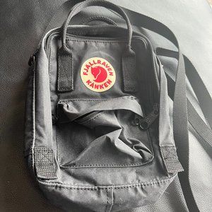 FJALLRAVEN KANKEN Crossbody bag